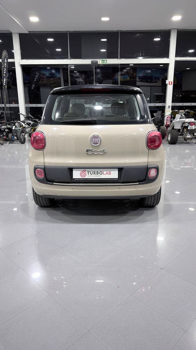 Fiat 500L525313024092416003