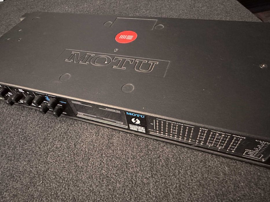 Motu 828x - Interfejs audio, thunderbolt