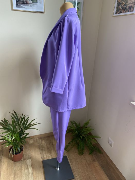 New Collection - lawendowy garnitur