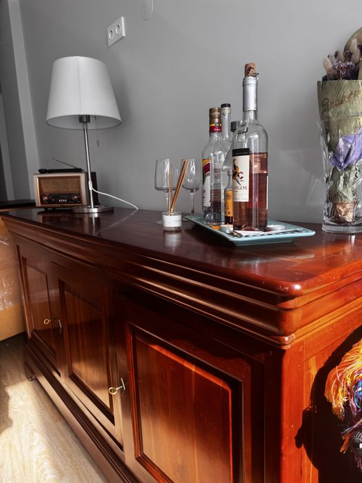 Aparador em cerejeira