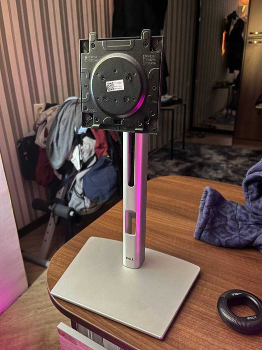 Продам Dell P2425H