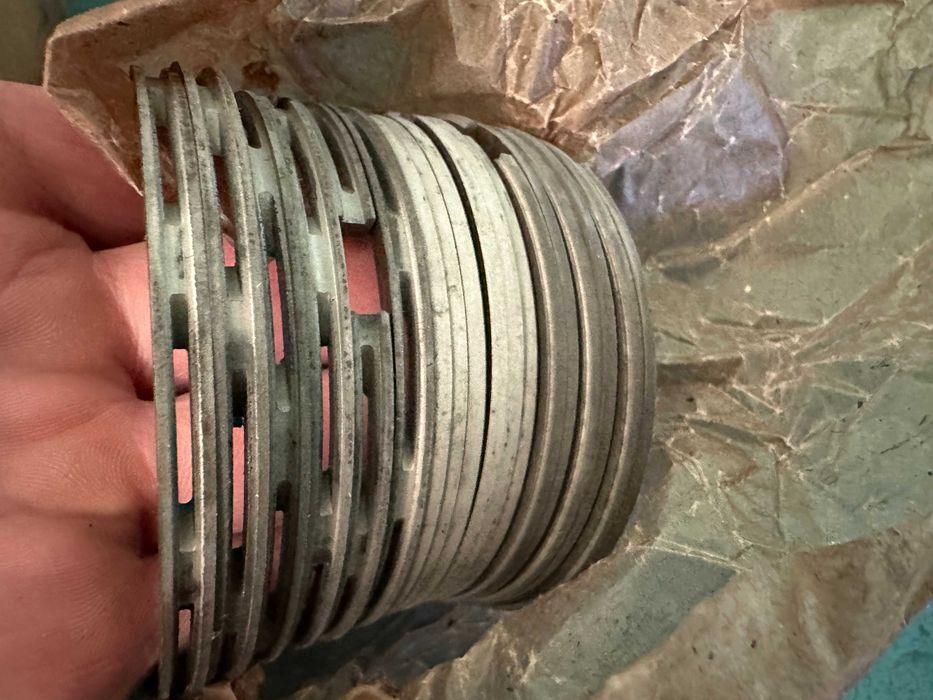 Кольца Газ 51 Газ-69  Газ 52   81.88  . 82.5   -  84.0