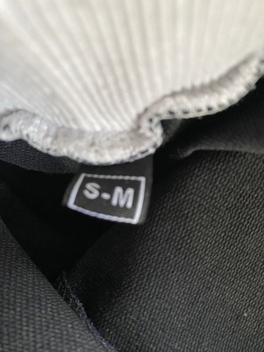 Krótkie spodenki Nike damskie S/M z kieszeniami granatowe