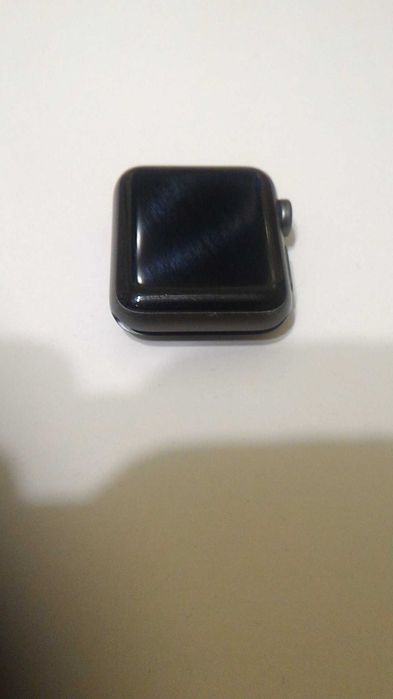 Apple Watch Series 2, 38mm бу, состояние хорошее, часы без зарядки