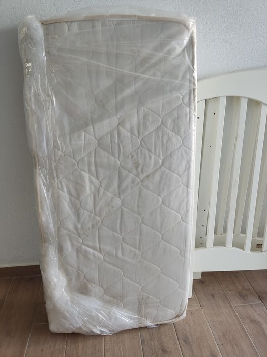 Cama bebé + colchão, BébéConfort