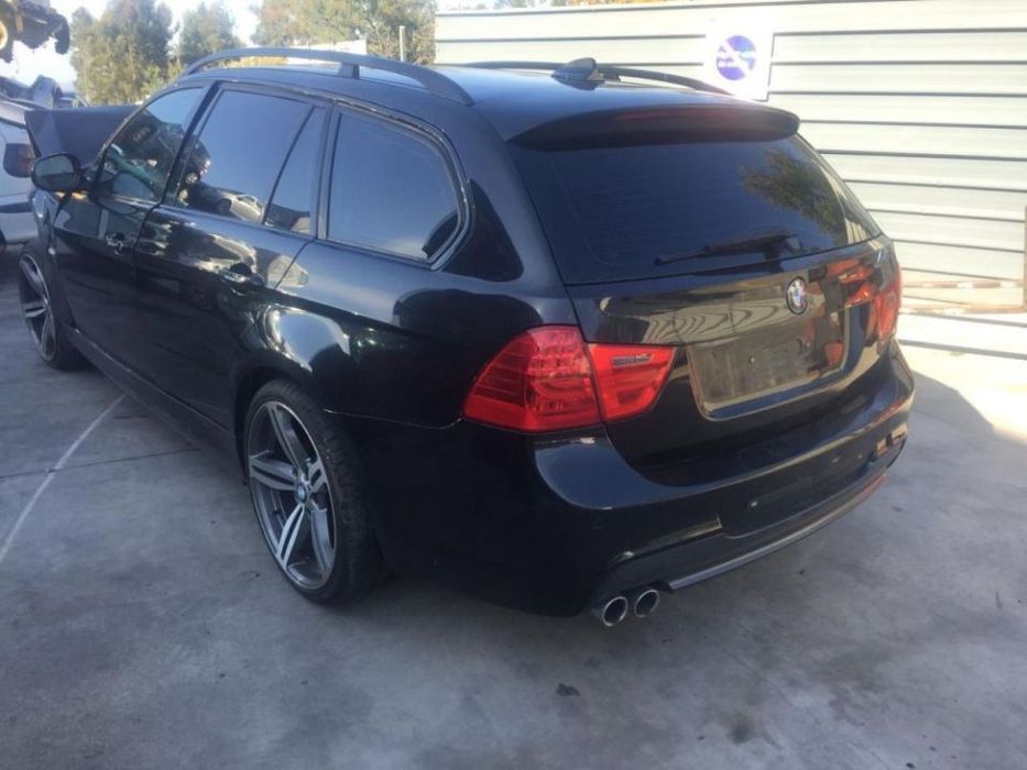 BMW 330d E 91 X drive Pack M 245 cv de 2010 para peças