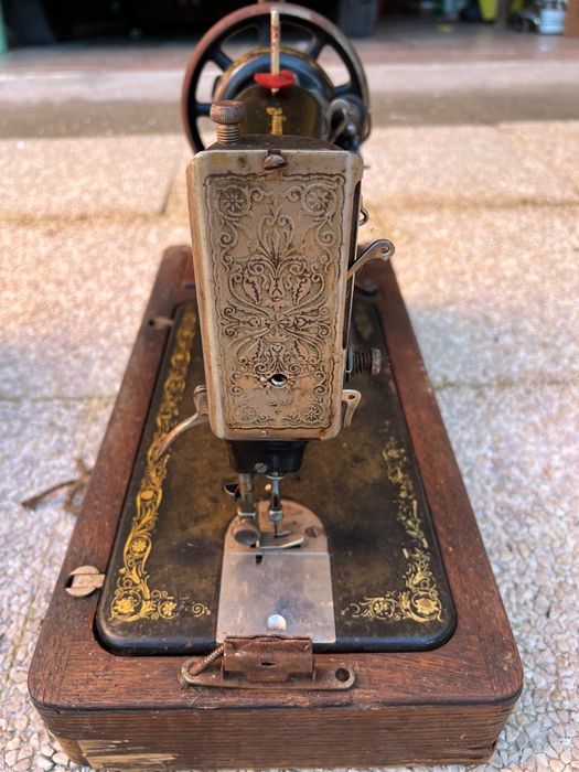 Máquina de costura antiga