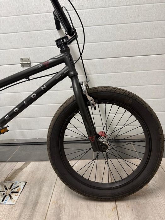 BMX  Legion  L100