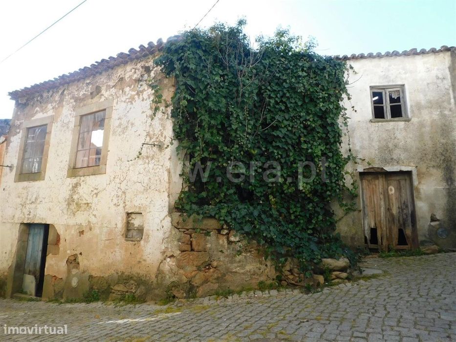 Moradia / Fundão, Castelejo