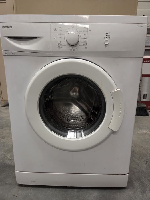 Máquina de Lavar Roupa - Beko EV6800