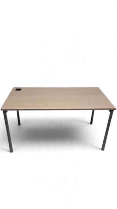 Biurko proste Martela 140x70 orzech rockford