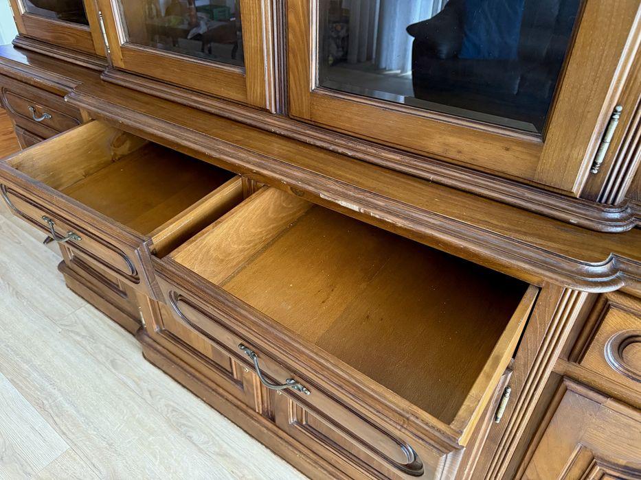 Móvel Aparador / Cristaleira