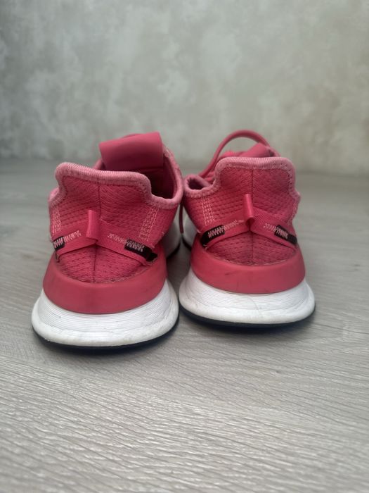Кросівки Adidas U_Path Run 36 р. 22,5 см