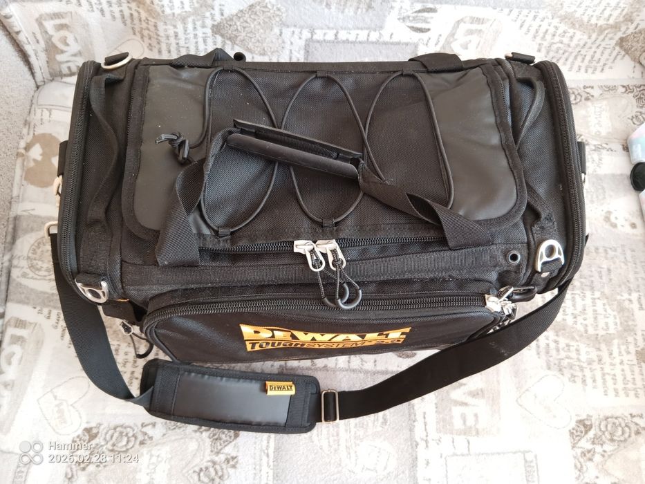 Torba narzędziowa DeWalt DWST83522-1 z systemem Tought System
