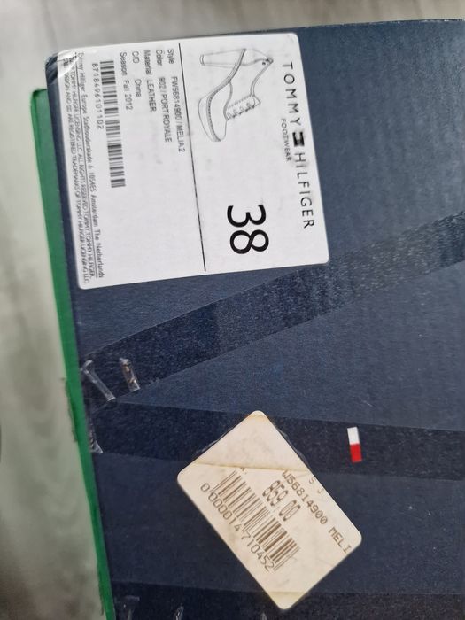 Buty Tommy Hilfigher 38 botki