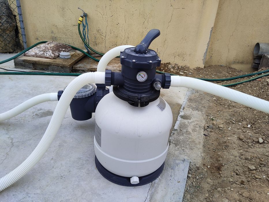 Bomba filtro de areia Intex para piscina
