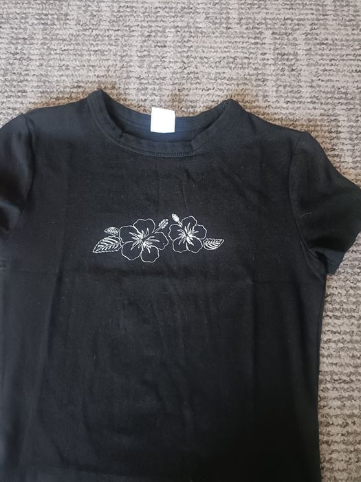 Czarny krótki t-shirt