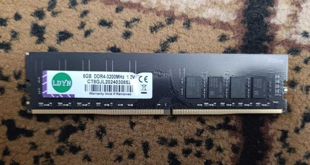Нова оперативна пам'ять DDR4 8GB 3200MHz / Envinda, WEIMU,