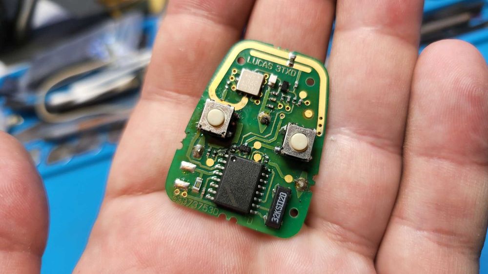 LAND ROVER FREELANDER - REPARAÇÃO DE CHAVE ORIGINAL - REZREMAPS