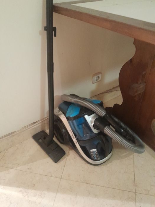 Aspirador a água quente e a seco