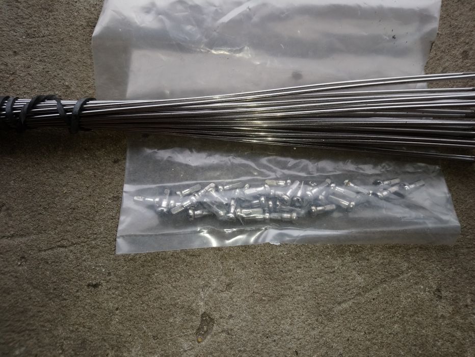 Piasty Shimano Szprychy Nyple Nexus