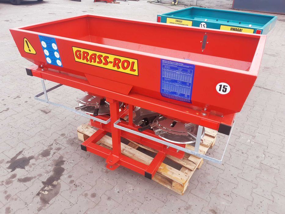 Rozsiewacz Strumyk 400l-1600l Dwu tarczowy Hydraulika GRASS-ROL HIT