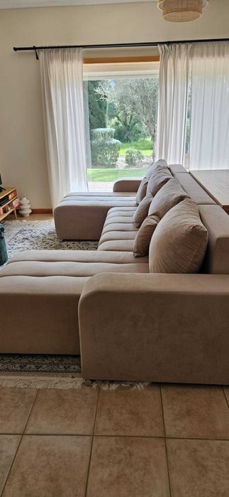 Sofá cama em U em bom estado de conservação