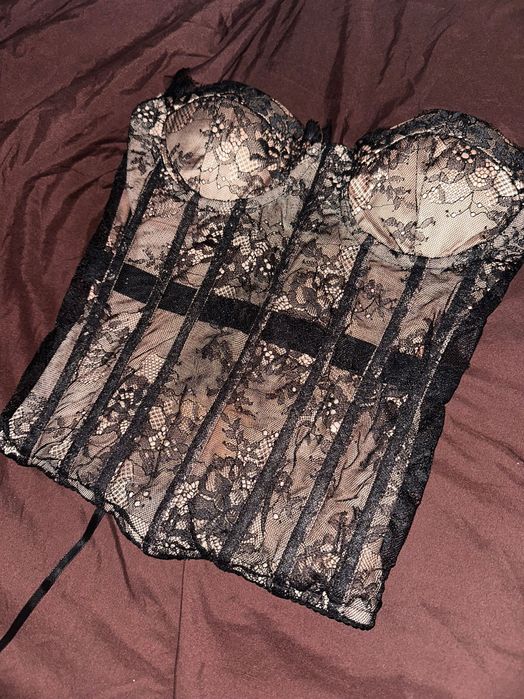 Корсет жіночий з кружевом