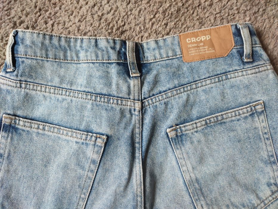 Spodnie jeansy Cropp Denim Lab baggy W28/L30