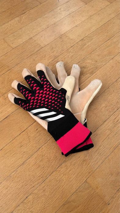 Воротарські рукавиці (контрактні) Adidas Predator Urg 1.0 Pro