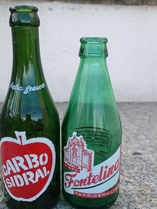 Garrafas pirogravadas