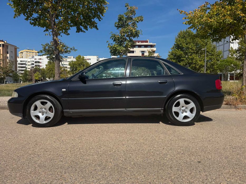 Audi A4 1.9 TDI 115cv (2000)