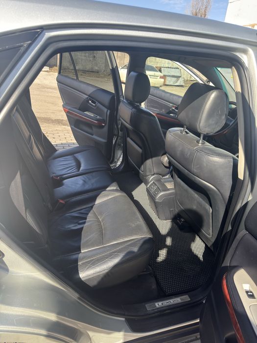 Продам Lexus RX 300