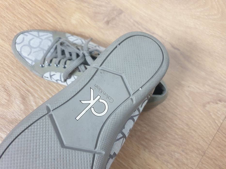 Buty damskie sznurowane Calvin Klein 38, beżowe