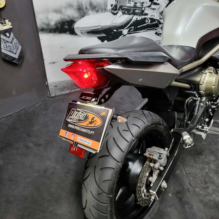 Yamaha XJ6 / 2011