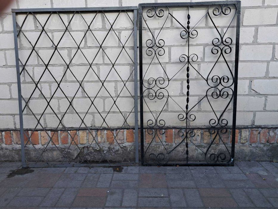 Решітки на вікна металеві