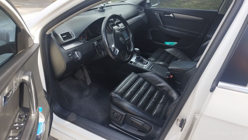 VW Passat B7 R-line