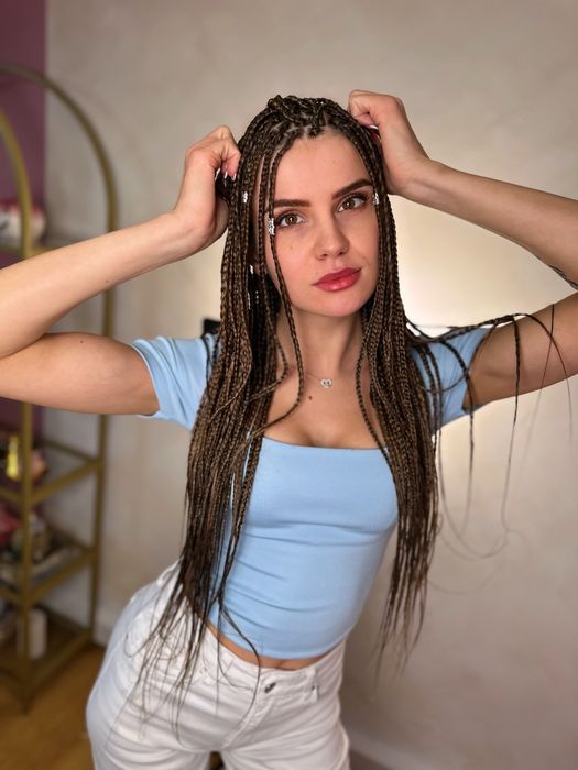 Warkoczyki afroloki przedlużanie hollywood dredokudry i inne fryzury