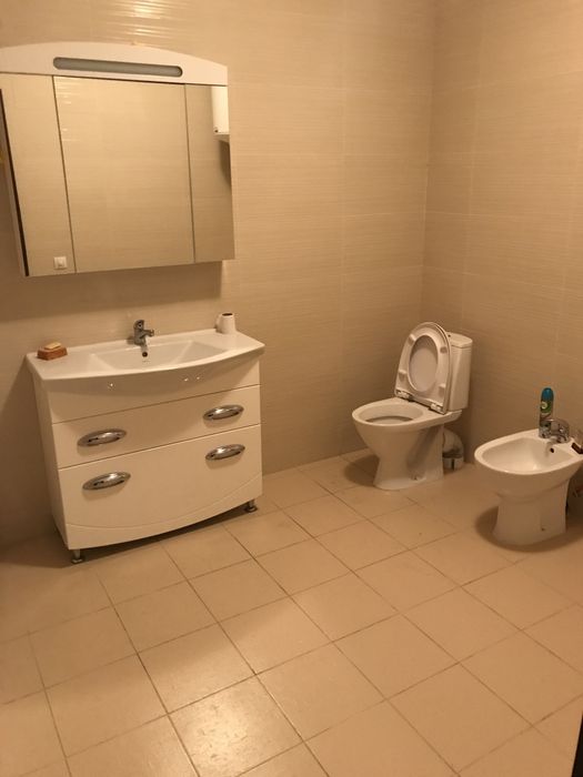 Без комиссии. Аренда офиса 96 кв м в Carnegie Tower есть генератор