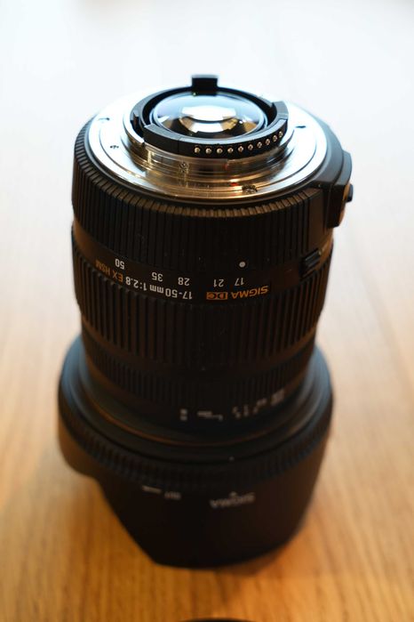 Nikon D5000 + Sigma 17-50 f2.8 + Nikkor AF-S 35mm f1.8