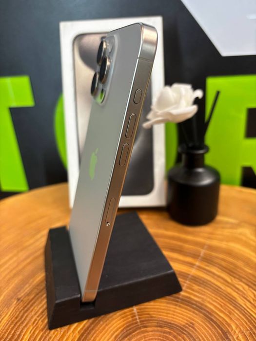 iPhone 15 Pro Max 256 Gb Titanium 87% акб