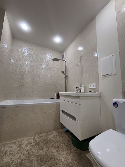 Продается 3 комнатная квартира. Кирпичный дом. Славянск.