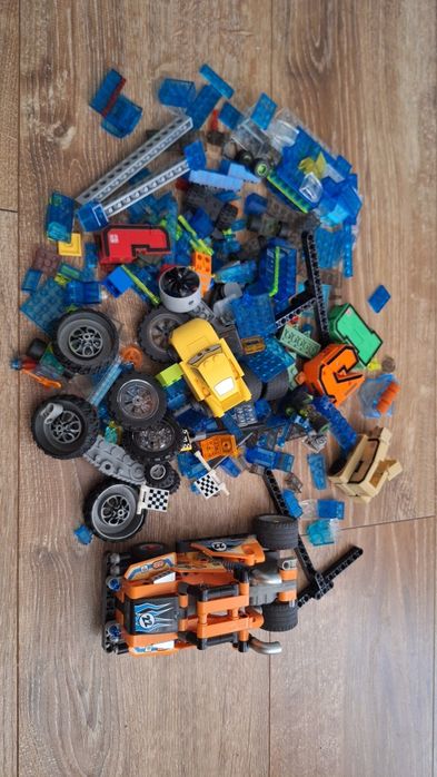Zestaw Lego Autko 10731 Lego Technic Cieżarówka 42104
