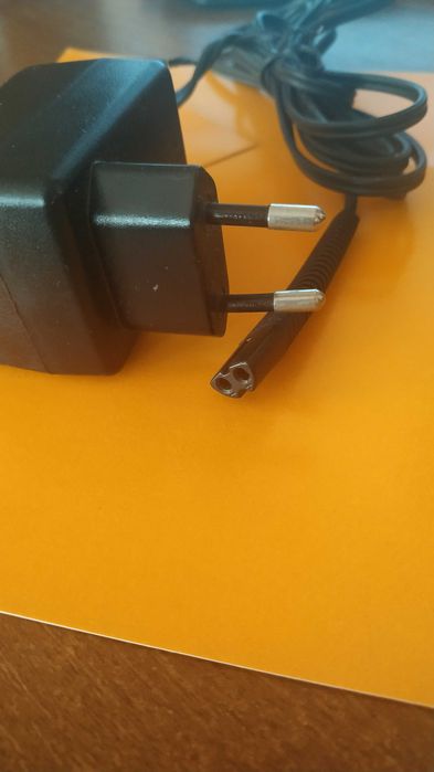 Зарядное для электробритвы Braun