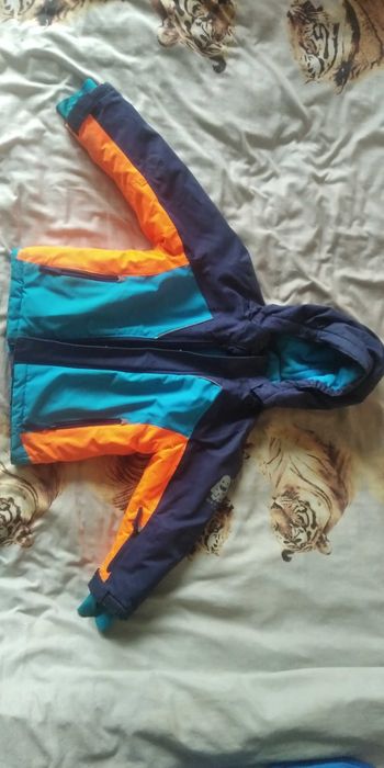 Зимова дитяча куртка