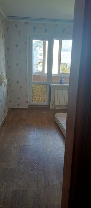 Продається трьох кімнатна квартира в центрі міста