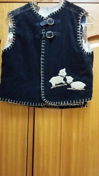 Saia e colete novo  para criança 8 anos