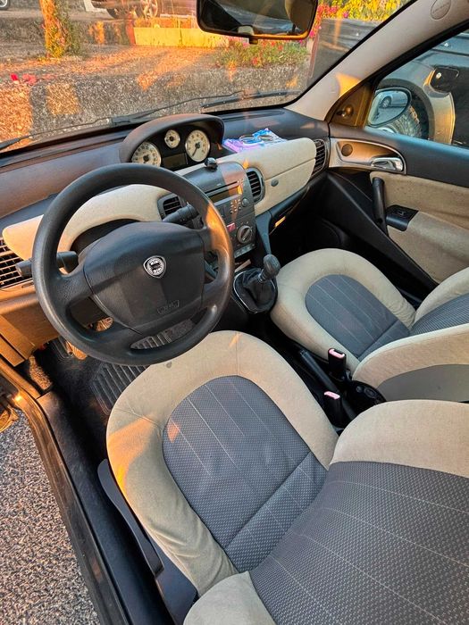 Lancia Ypsilon 1.2 Gasolina | Dezembro de 2003 | 147.744 km