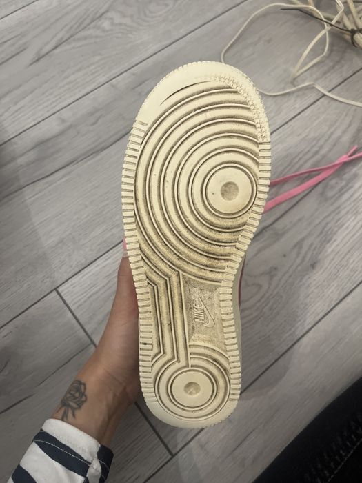 Różowe nike air force