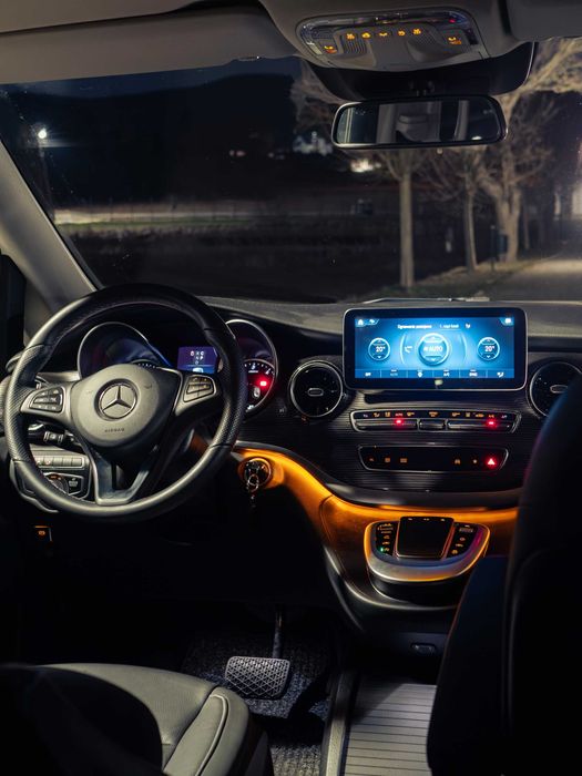 Wynajem Mercedes-Benz Klasa V – Premium | 4MATIC | 8/6 osobowy